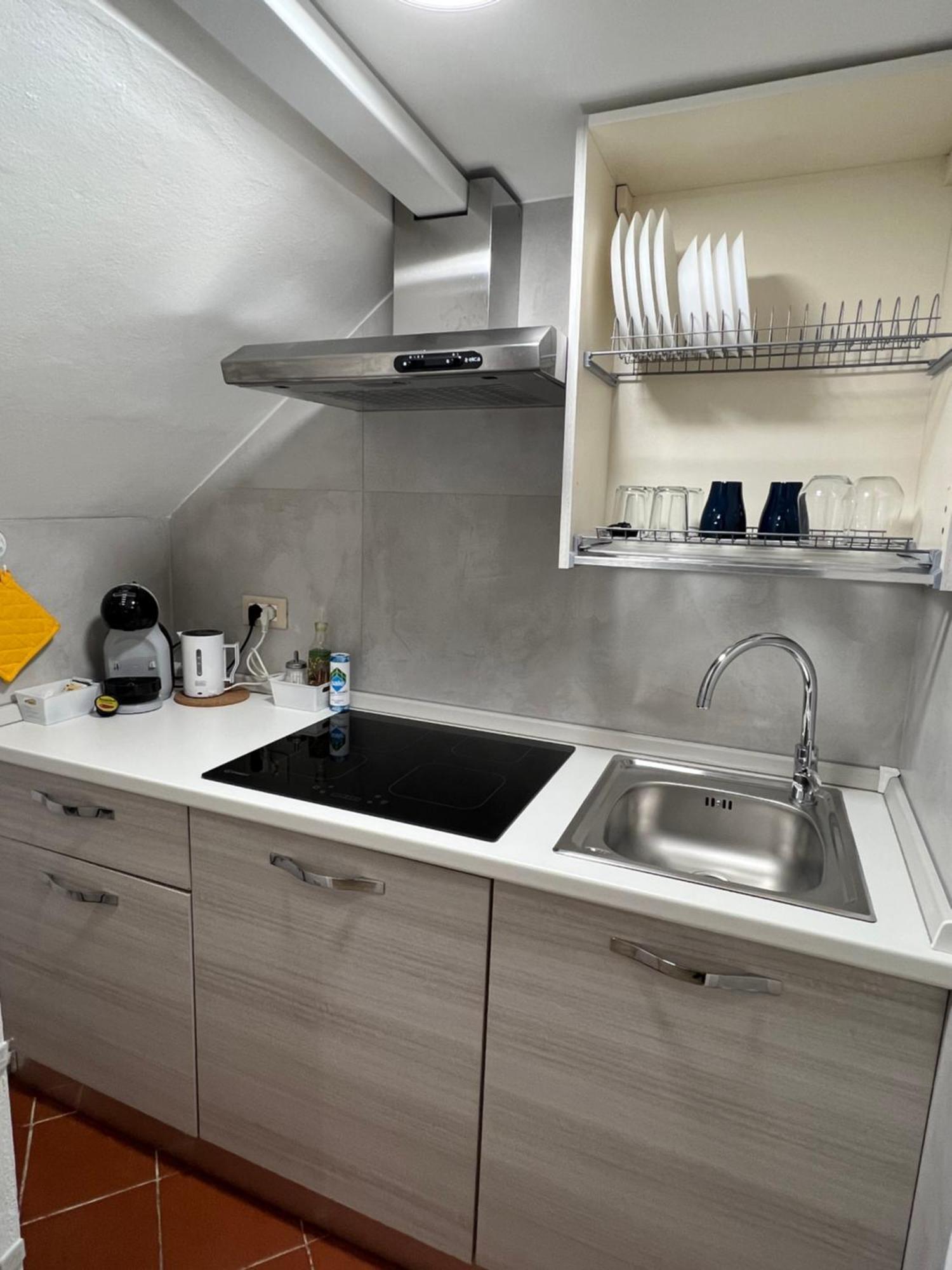 Al 106 Apartment Free Wi-Fi 5 Min Dalla Stazione Прато Экстерьер фото