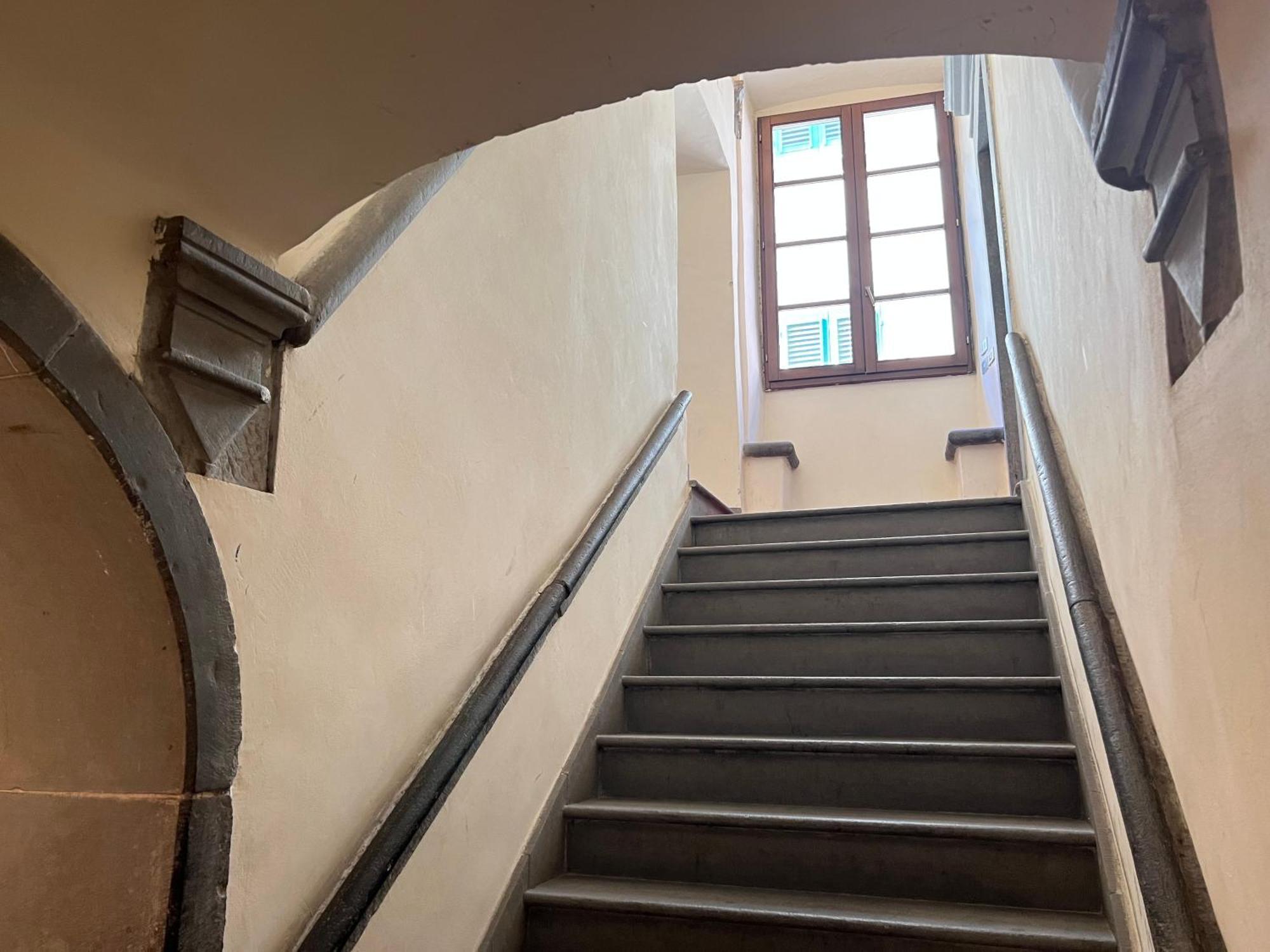 Al 106 Apartment Free Wi-Fi 5 Min Dalla Stazione Прато Экстерьер фото